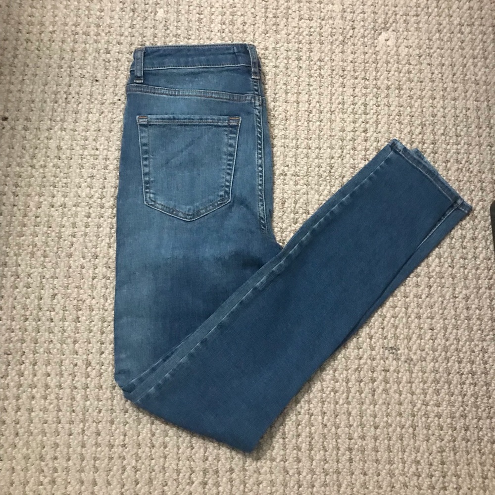 Forever 21 Mid Rise Denim Blue Skinny Jeans 27